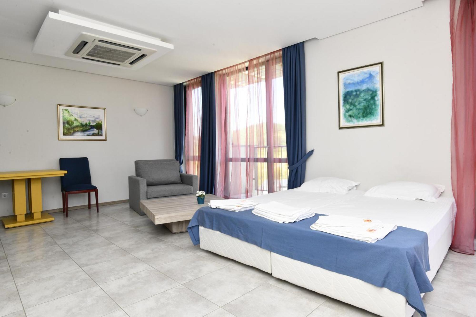 Complex Perpera Hotel Stambolovo Buitenkant foto