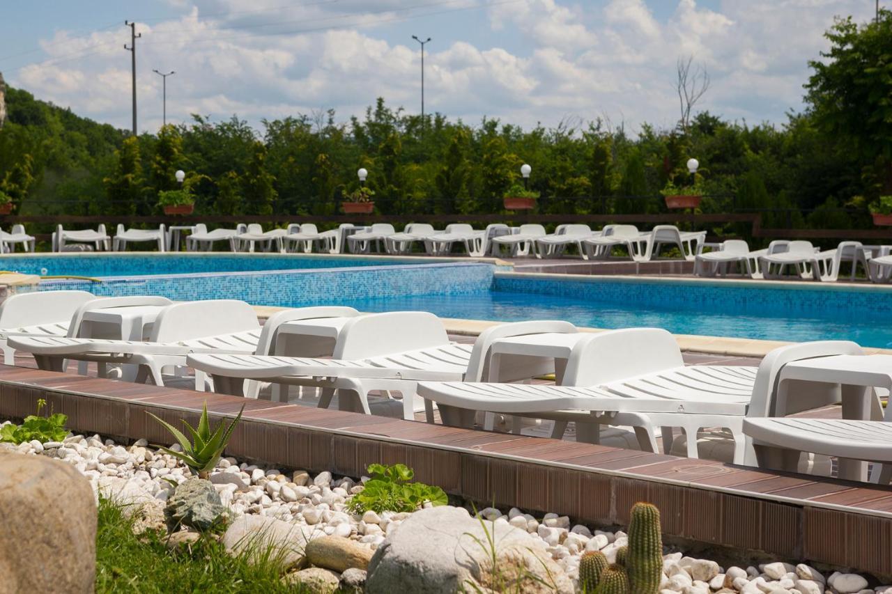 Complex Perpera Hotel Stambolovo Buitenkant foto